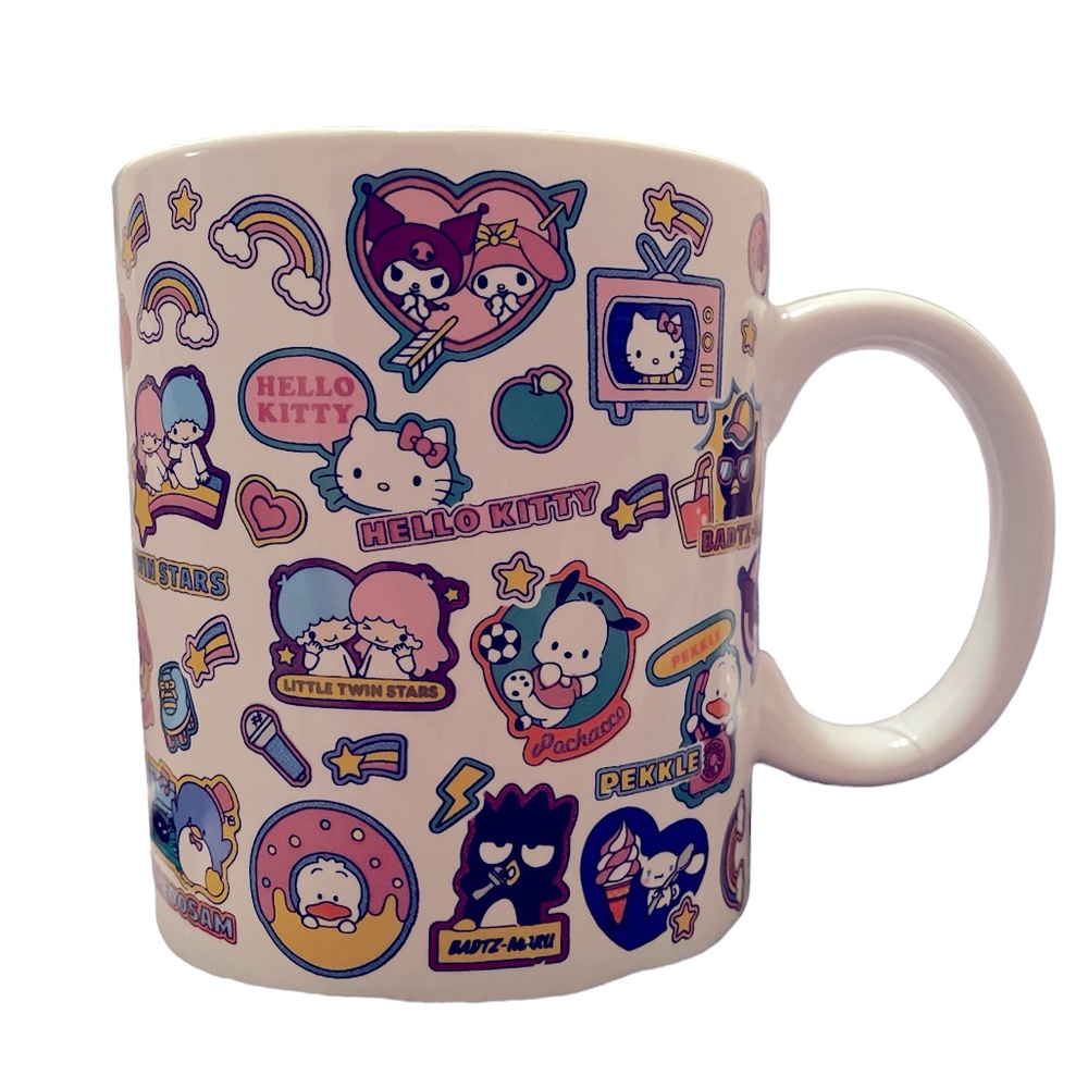 HELLO KITTY AND FRIENDS CERAMIC MUG.